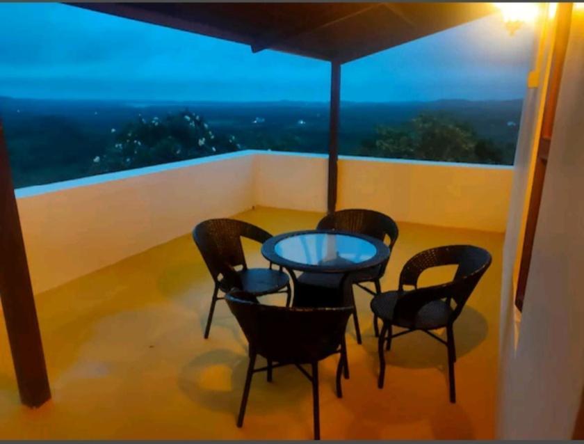 Hotel Ashirwad Junagadh Luaran gambar